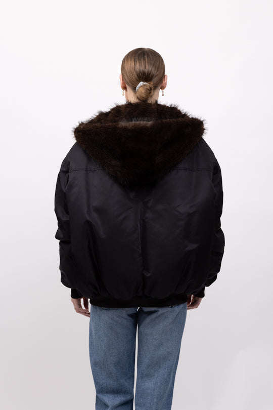 Bomber noir capuche fourrure 8848