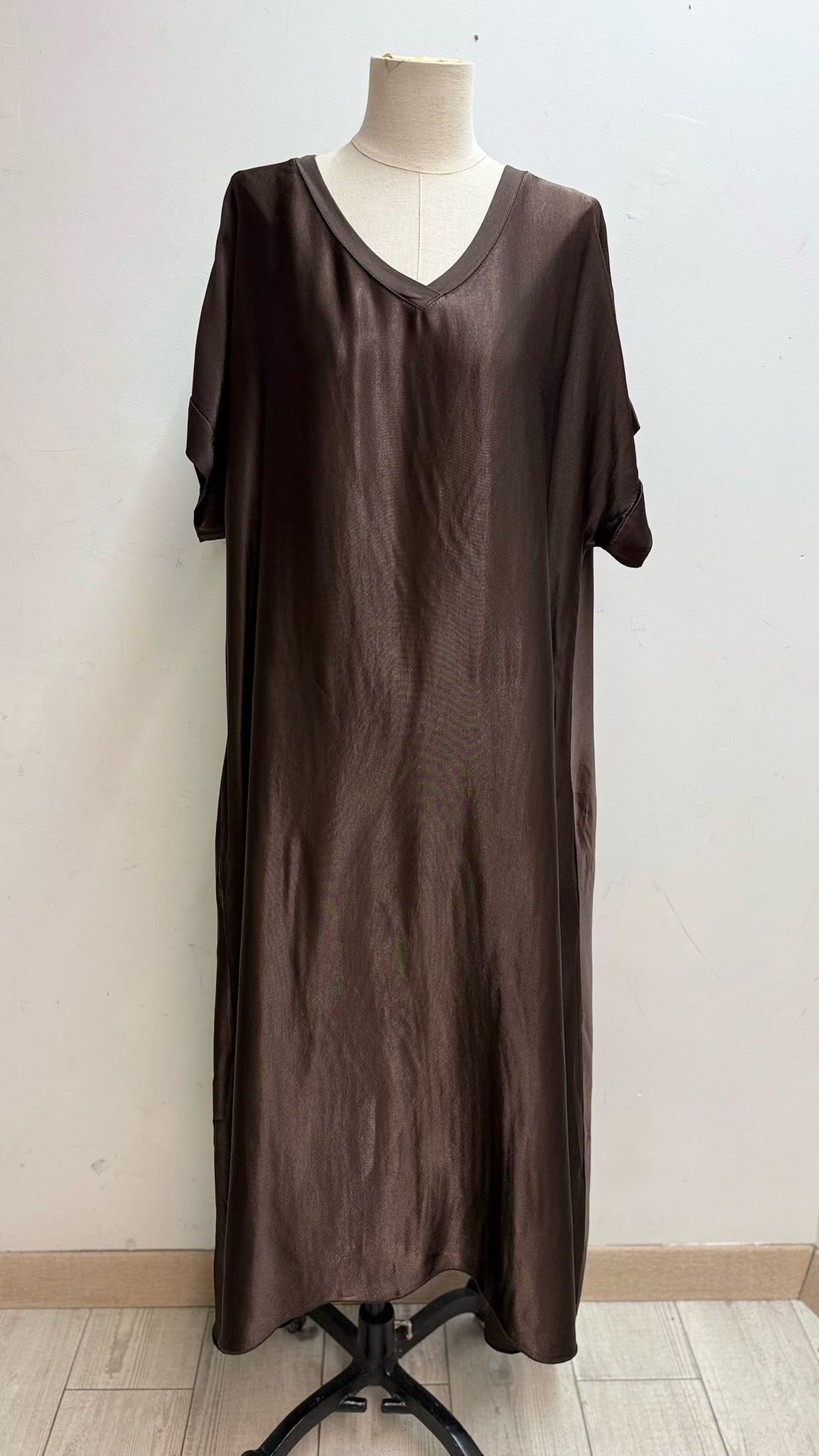 Robe long effet satin avec poche 08723