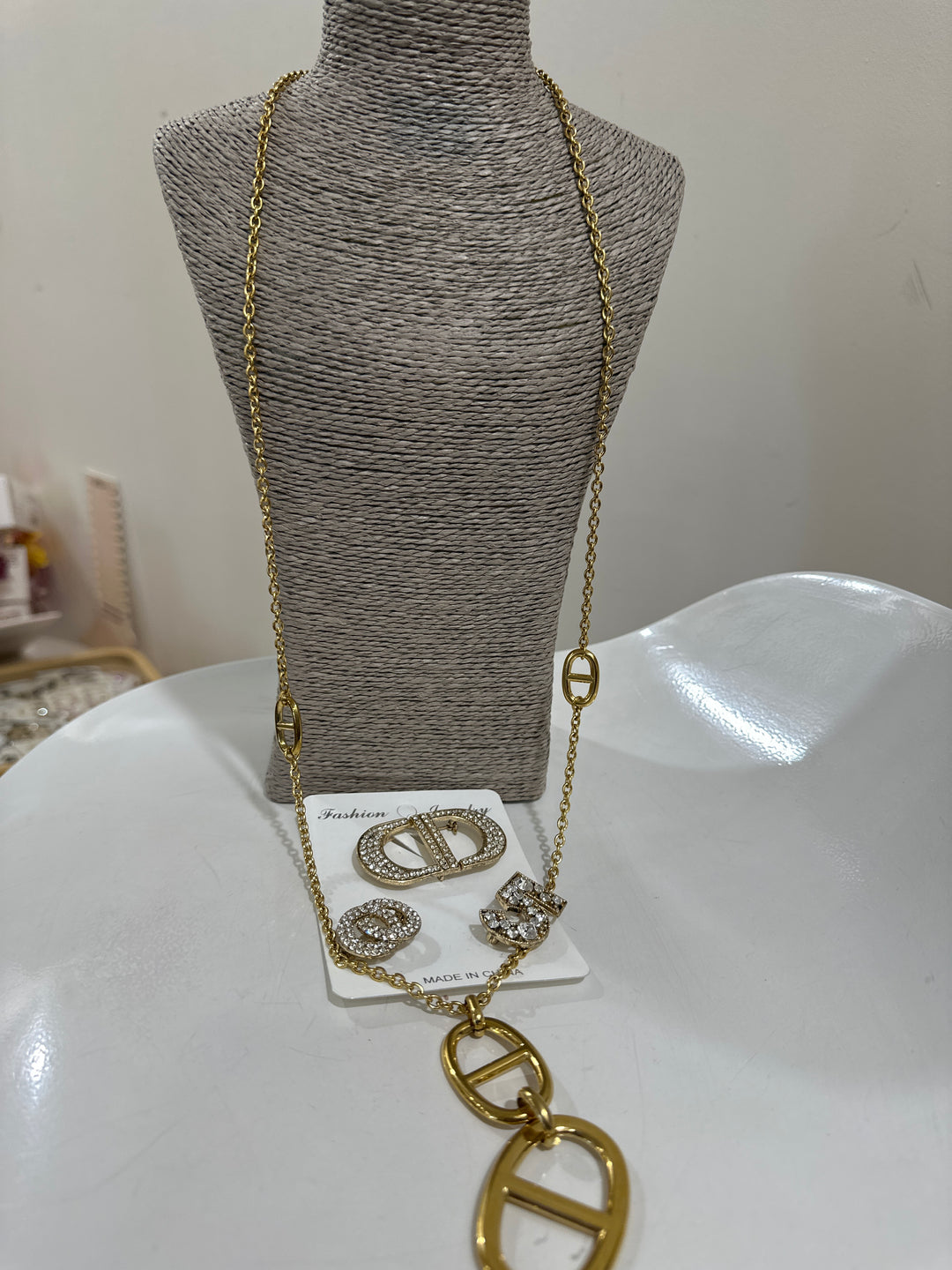 Set sautoir + broches