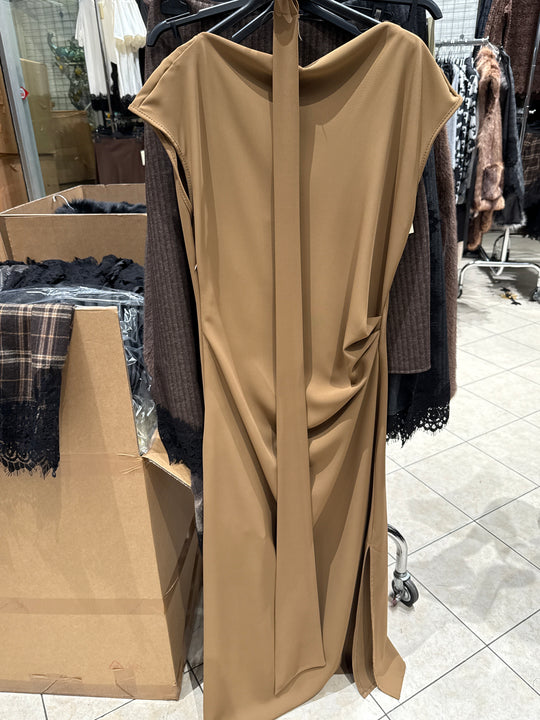 Robe long camel ceinture