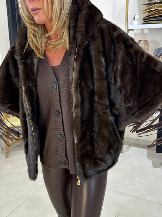 Cape fourrure capuche sens F202