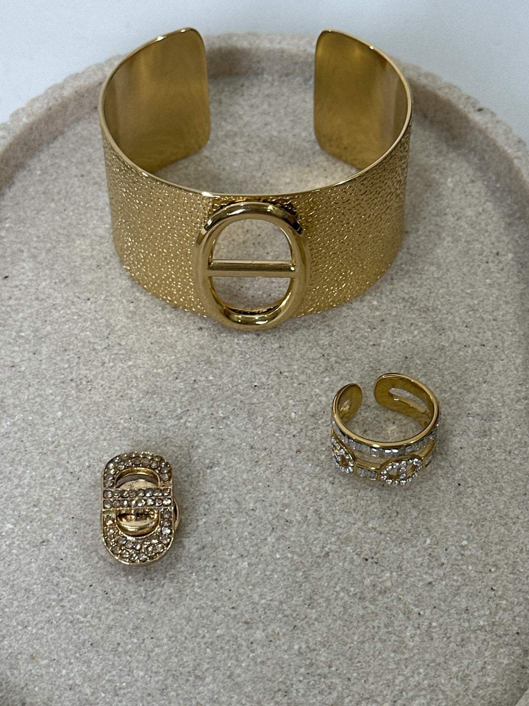Set manchette + bague + broche aimanté OR