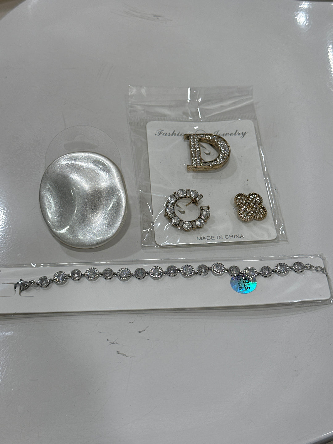 Set grosse bague + bracelet + broches