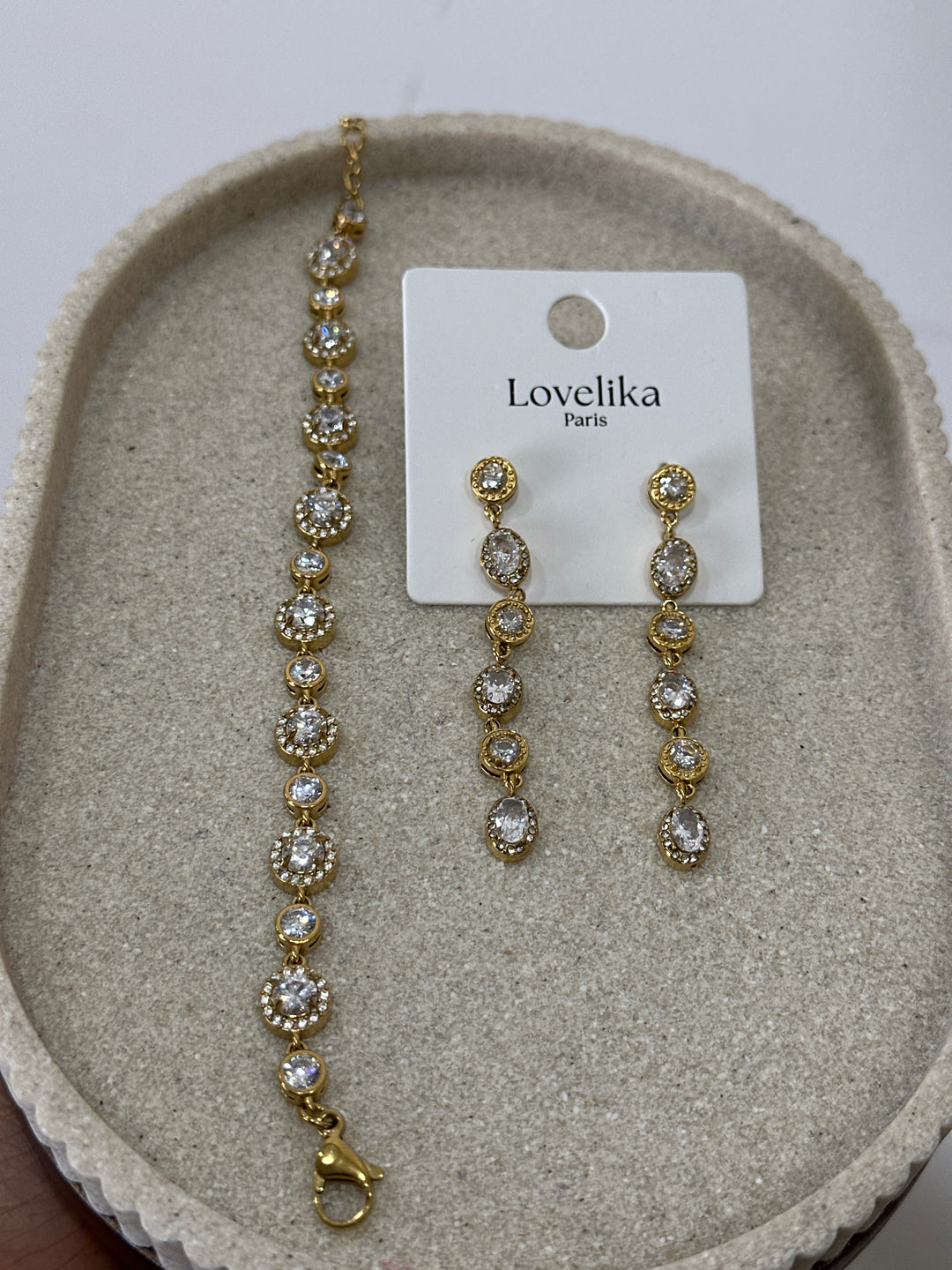 Bracelet et boucle d’oreilles strass