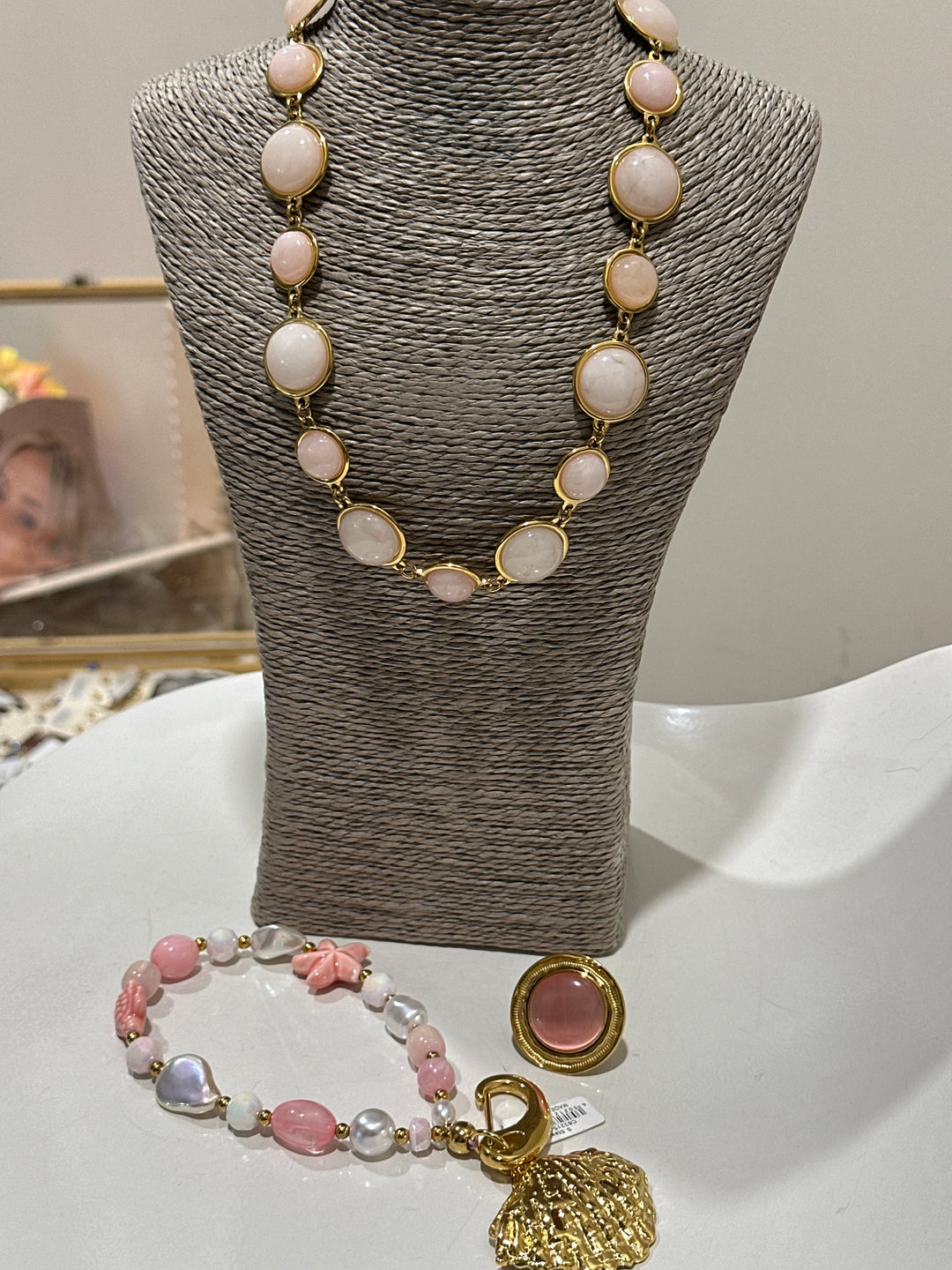 Set collier nacré + porte clés coquillage + bague
