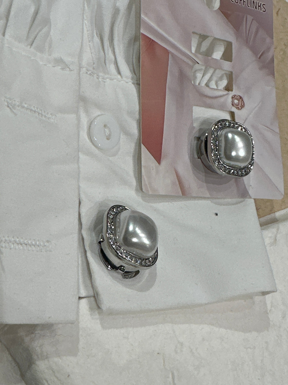 Boutons bijoux manchettes nacré  carré  brillant N6