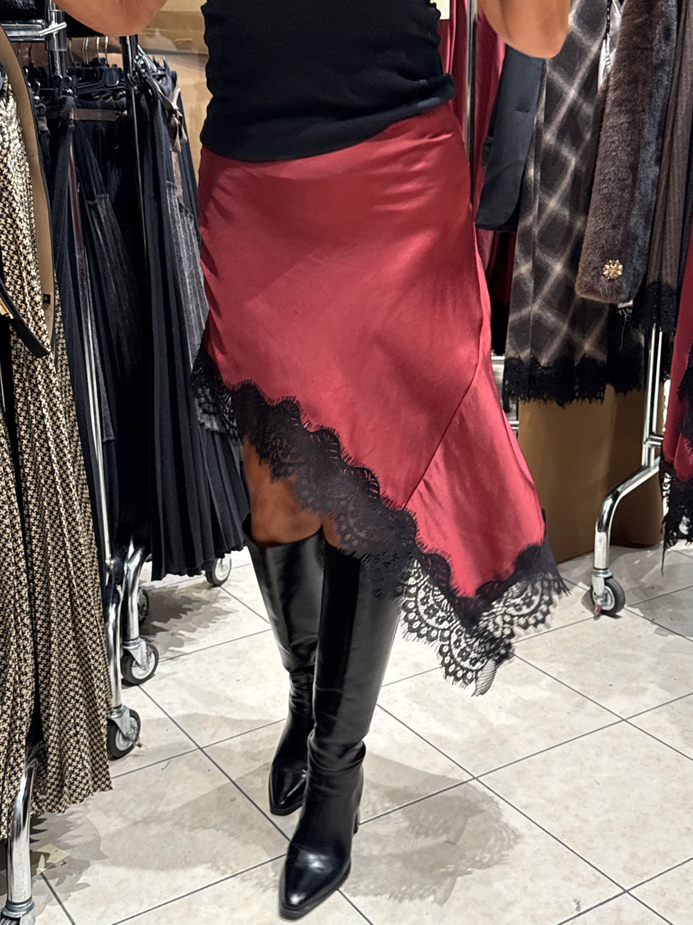 Jupe dentelle satin fluide 9958