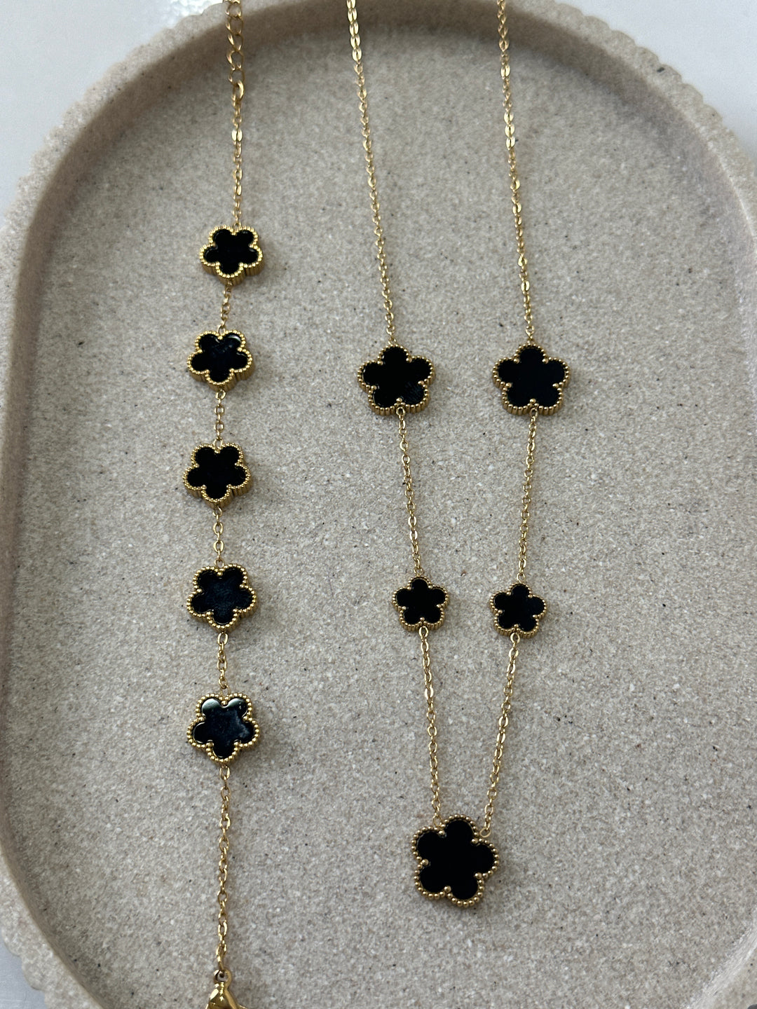 Set bracelet + collier fleurs noirs