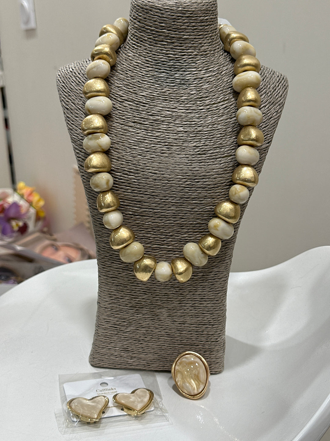 Set boutons manchette cœur + bague + collier grosse perle