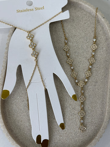 Set bijoux main + collier trèfle