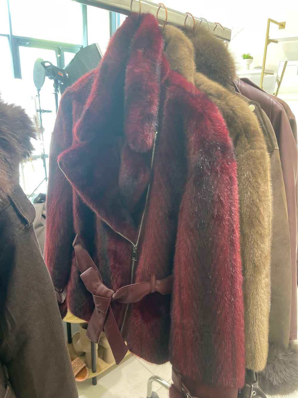 Veste fourrure dégradée zip asymétrique BORDEAUX 202248