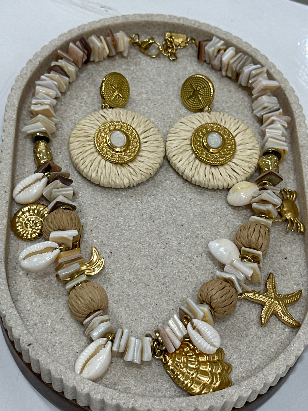 Set collier coquillage + boucles d’oreilles paille