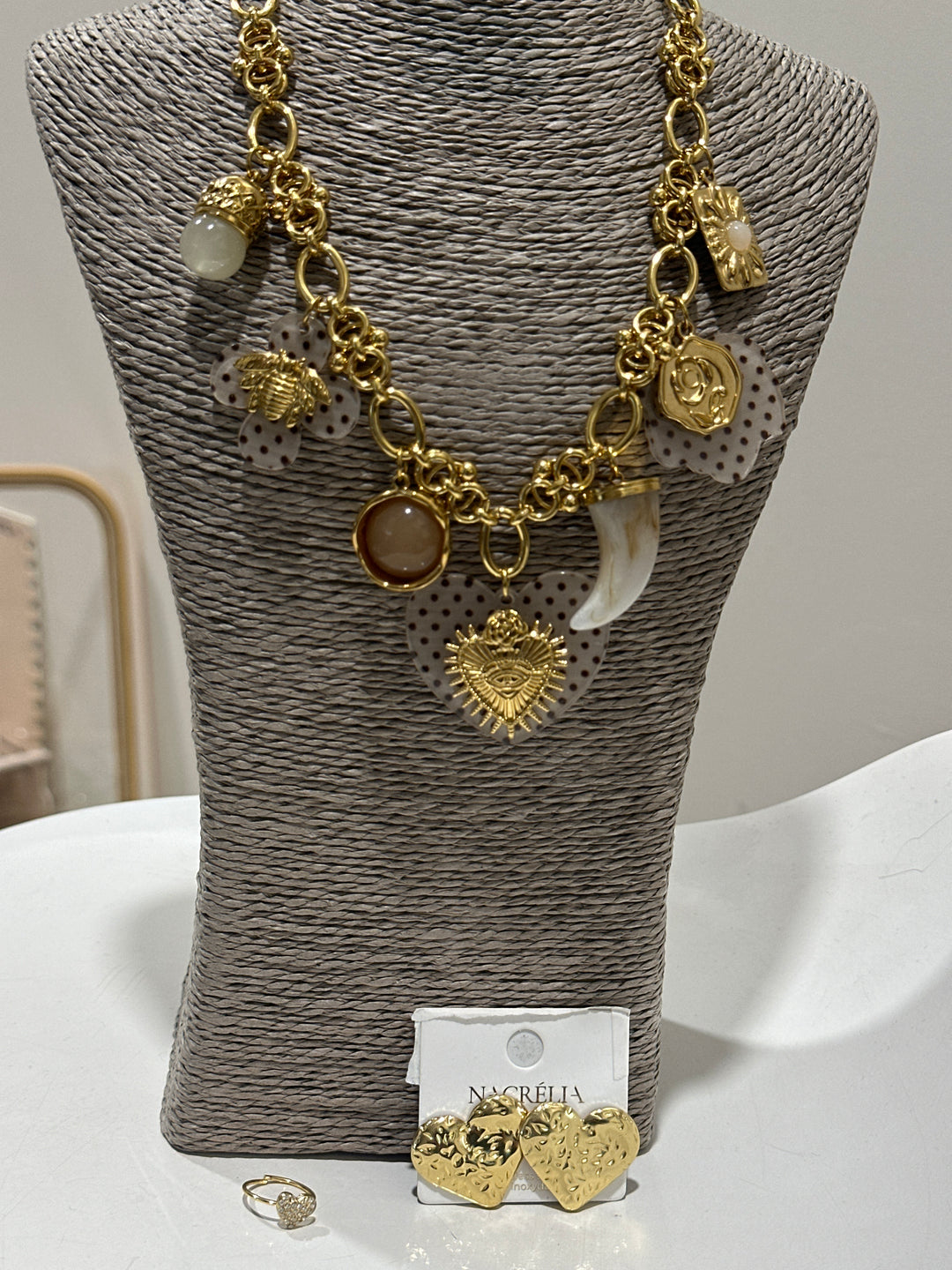 Set collier + boucles d’oreilles cœurs + bague pied coeur