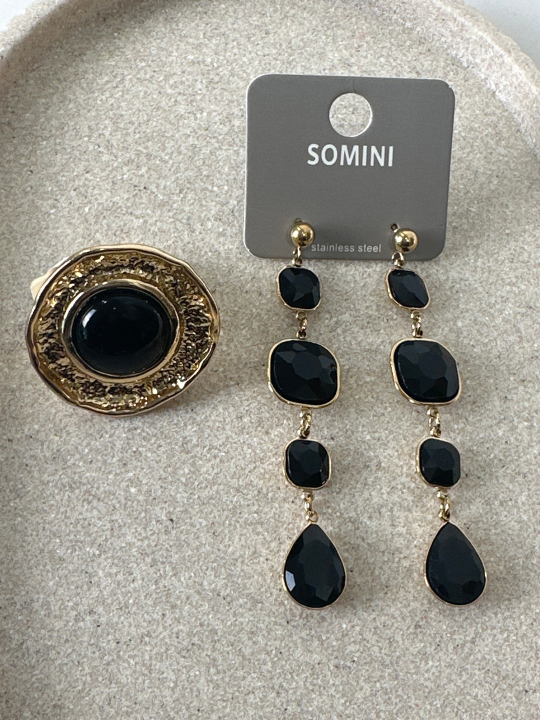 Set bague + boucles d’oreilles nacré noir