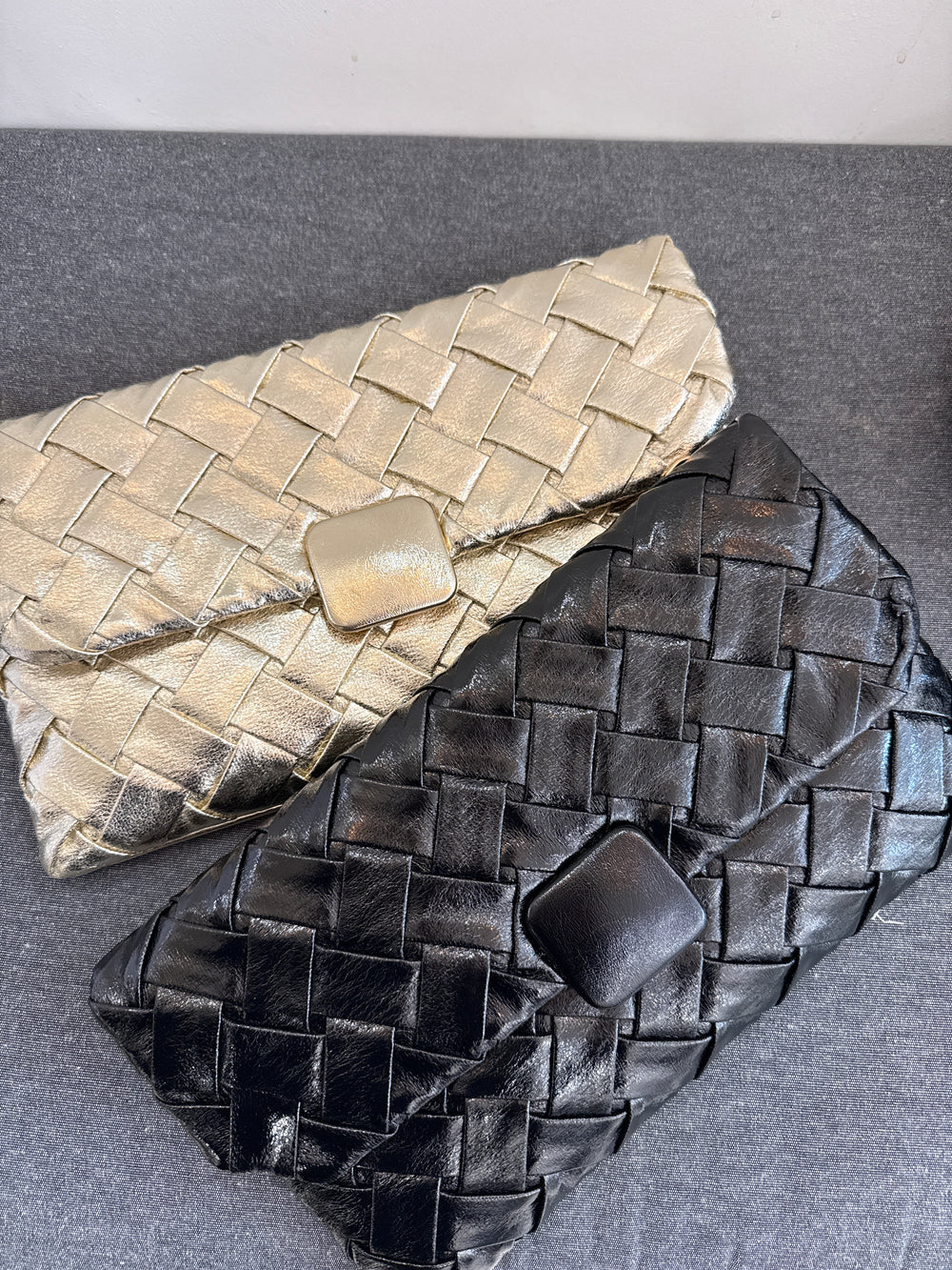 Pochette tressée brillante 5938