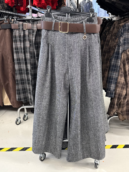 Pantalon pince chevron gris