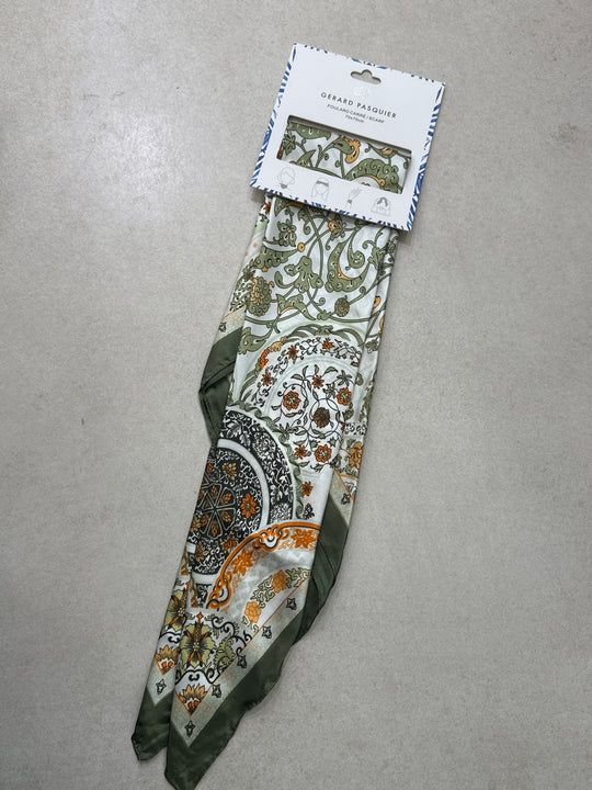 Petit Foulard carré N42